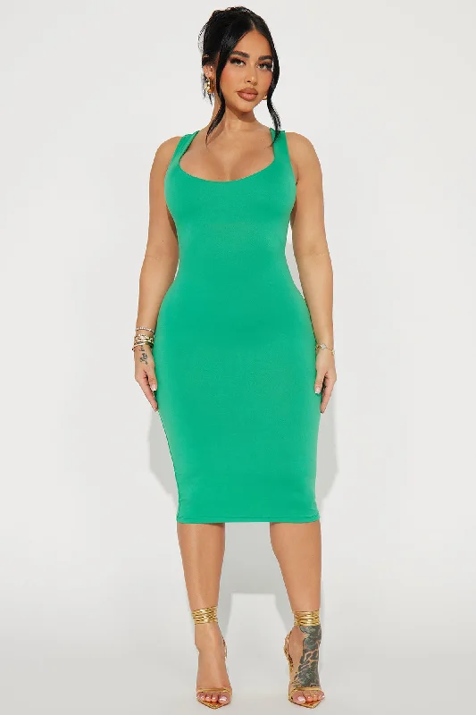 Double Scoop Midi Dress - Kelly Green