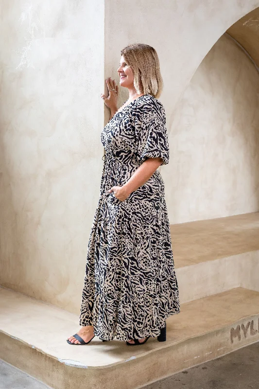 Addison Maxi Dress in Imprint