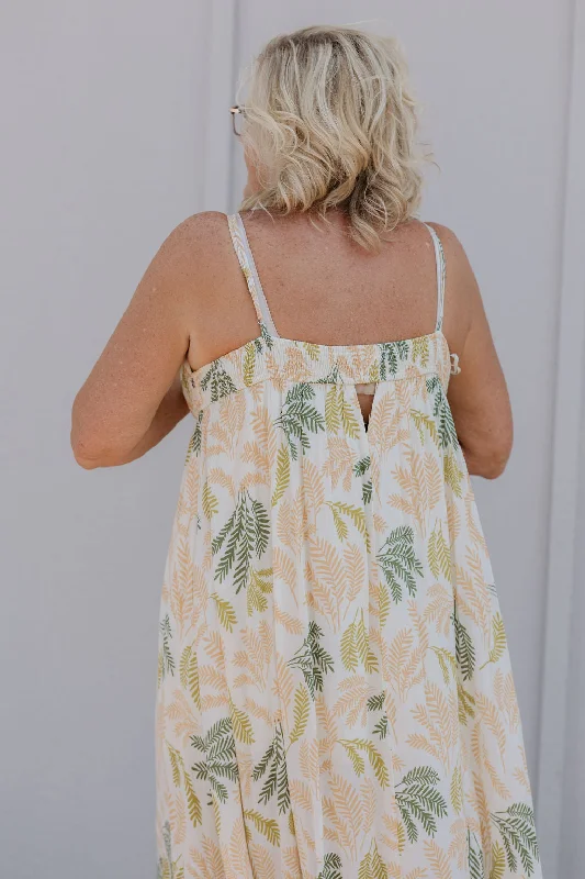 ANNIE TROPICAL LEAF PRINT MAXI DRESS