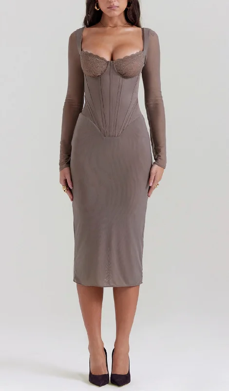 LACE CORSET MIDI DRESS IN MOCHA