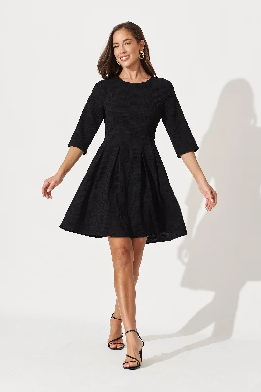 Lizbeth Dress In Textured Black