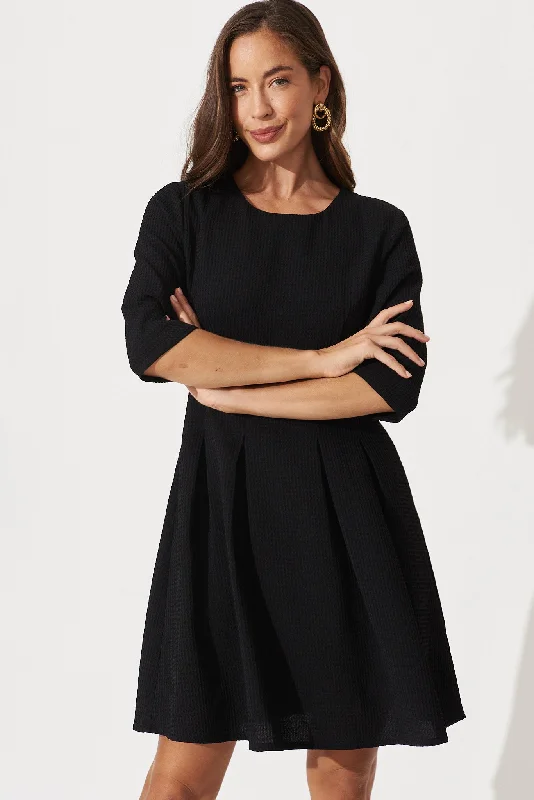 Lizbeth Dress In Textured Black