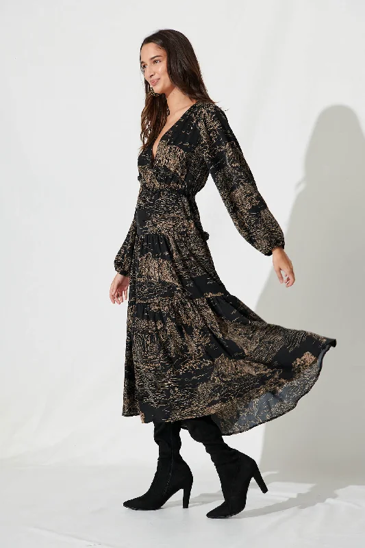 Lopez Midi Dress In Black Sketch Floral