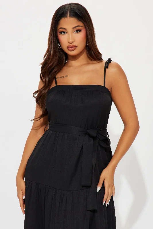 Marilynn Midi Dress - Black