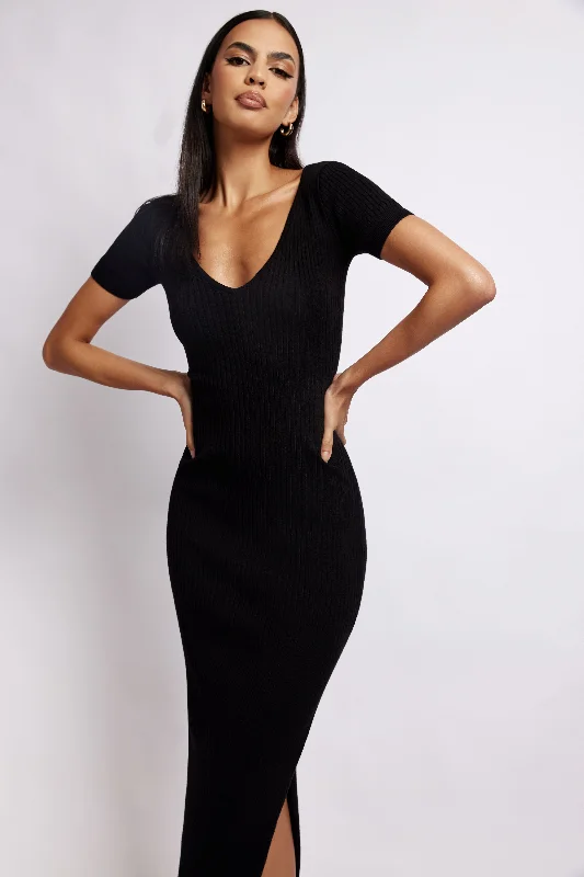 Nina Short Sleeve Knit Midi Dress - Black