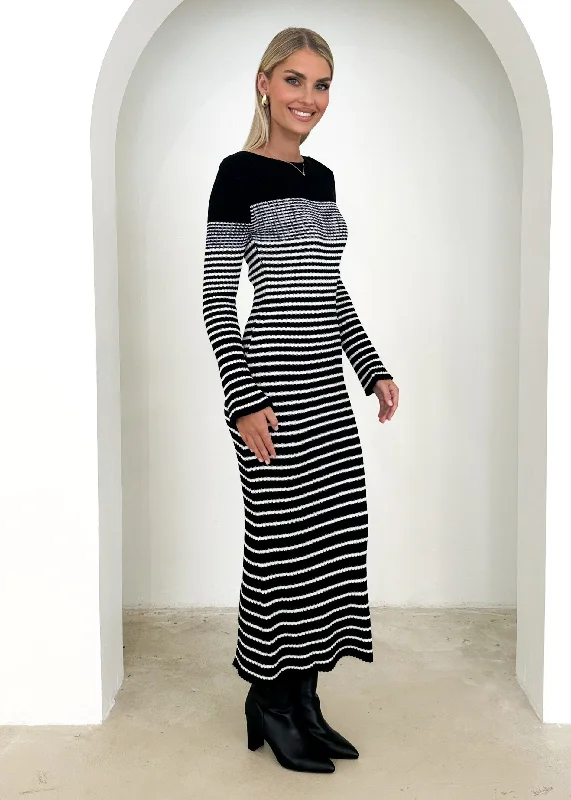 Rellaro Knit Maxi Dress - Black Stripe