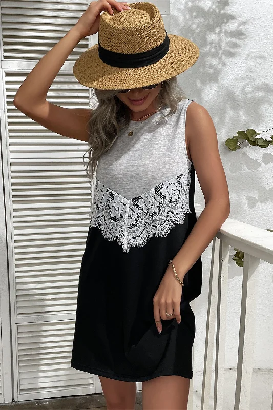 Sleeveless Panelled Lace Summer Dress