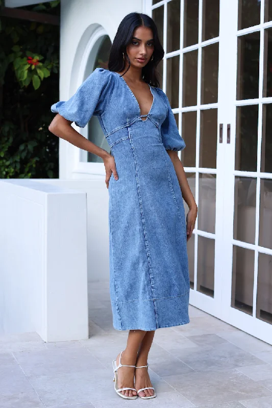 Travel Bites Midi Dress Denim