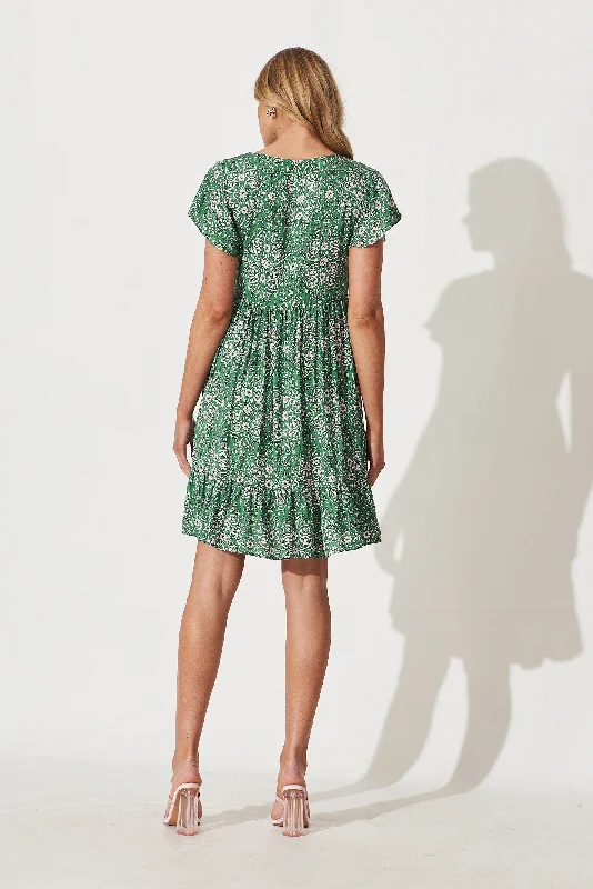 Yarraville Dress In Green With Cream Floral Print